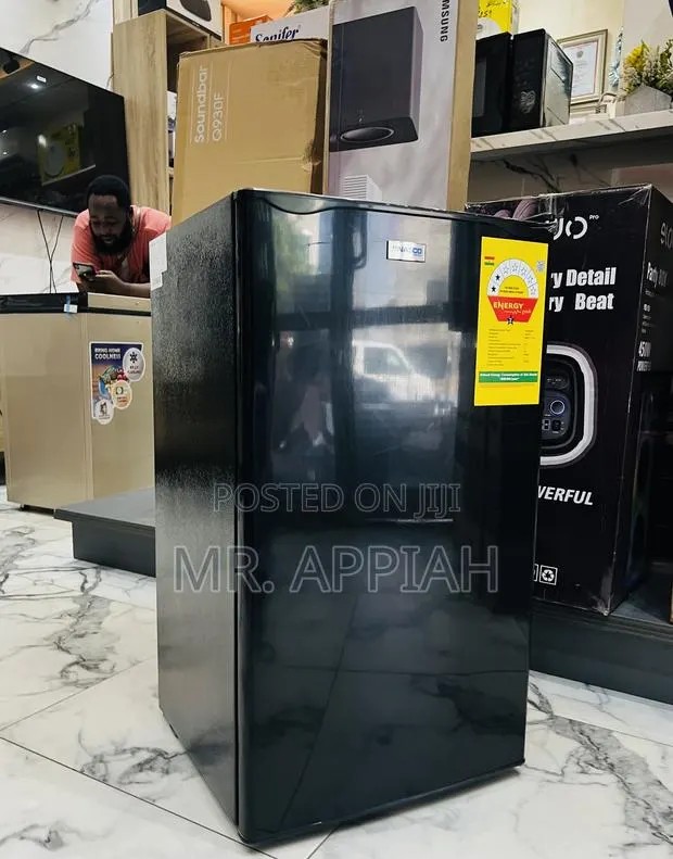 Super Original Nasco Nasf1-110fl 1 Door Table Top Fridge(Black). · Photo 1