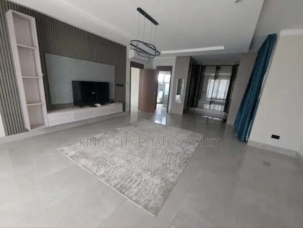 Furnished 5bdrm House in Airport West for rent · Photo 3