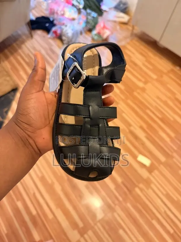 Unisex Kids Sandals · Photo 1