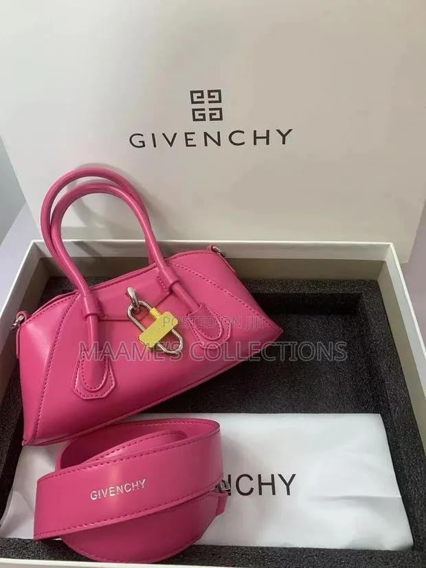 Givenchy Ladies Handbag · Photo 1