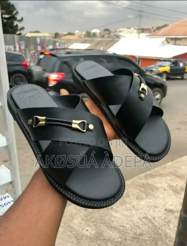 Quality Leader Slippers · Photo 1