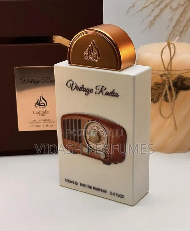 Lattafa Vintage Radio · Photo 1