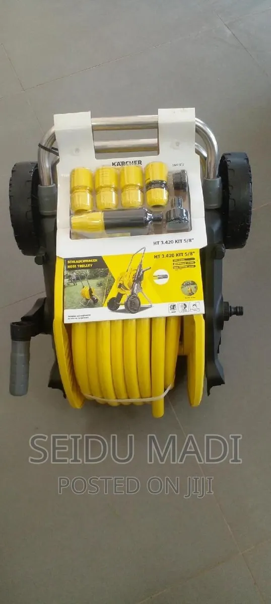 Complete Hose Trolley With Nozzle Set · Photo 1
