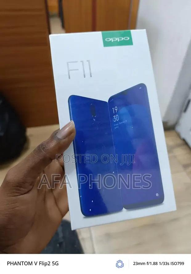 New Oppo F11 256 GB Blue · Photo 1