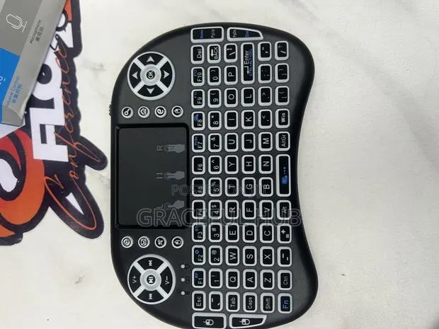 Mini Wireless Keyboard Backlit · Photo 1