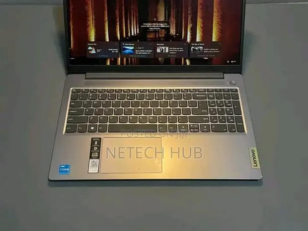 New Laptop Lenovo Ideapad 3 16GB Intel Core i3 SSD 512GB · Photo 1