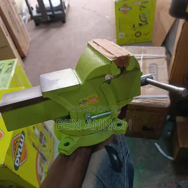 Bench Vice · Photo 1