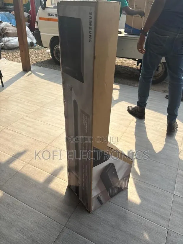 Samsung S80cb Cinematic Surround Sound System · Photo 1