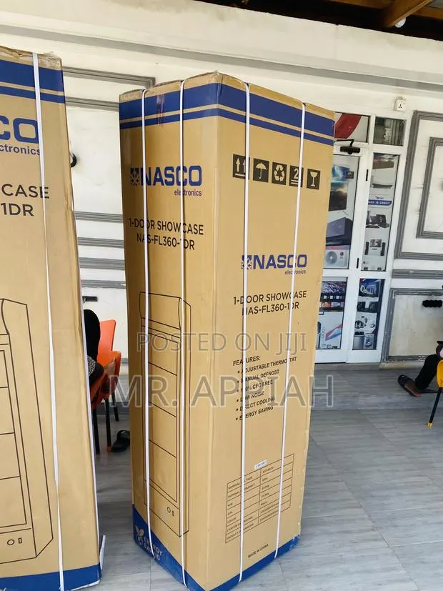Extremely Chilling Nasco Nasfl360-1dr Display Fridge. · Photo 1