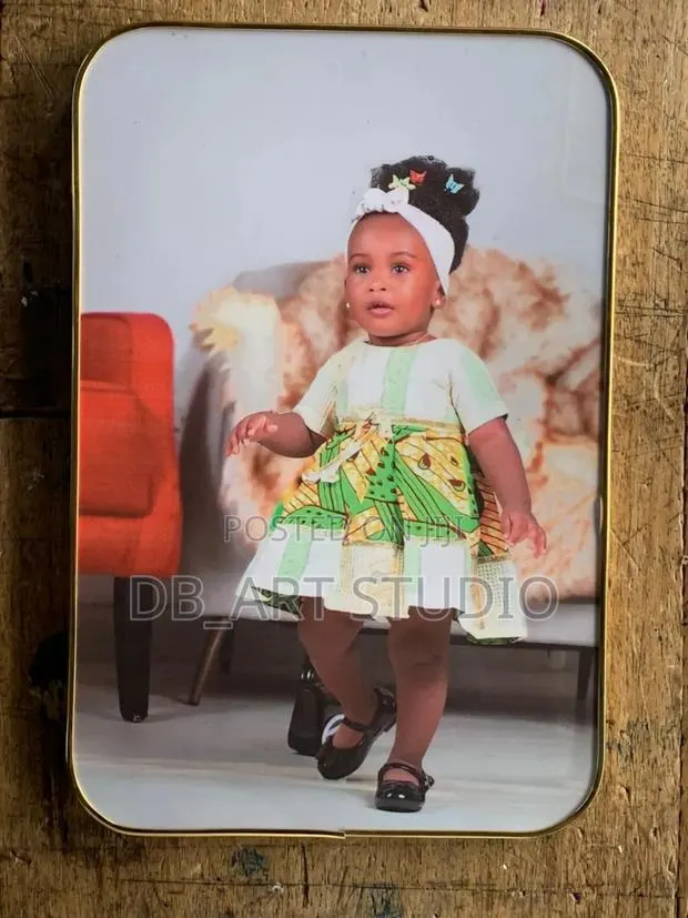Photo Enlargement, Picture Frame, Photo Laminating. · Photo 1