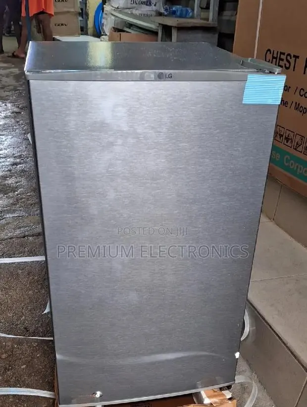 LG 92L Low Voltage (110V – 290V) Table Top Refrigerator GL-131SQQP · Photo 1