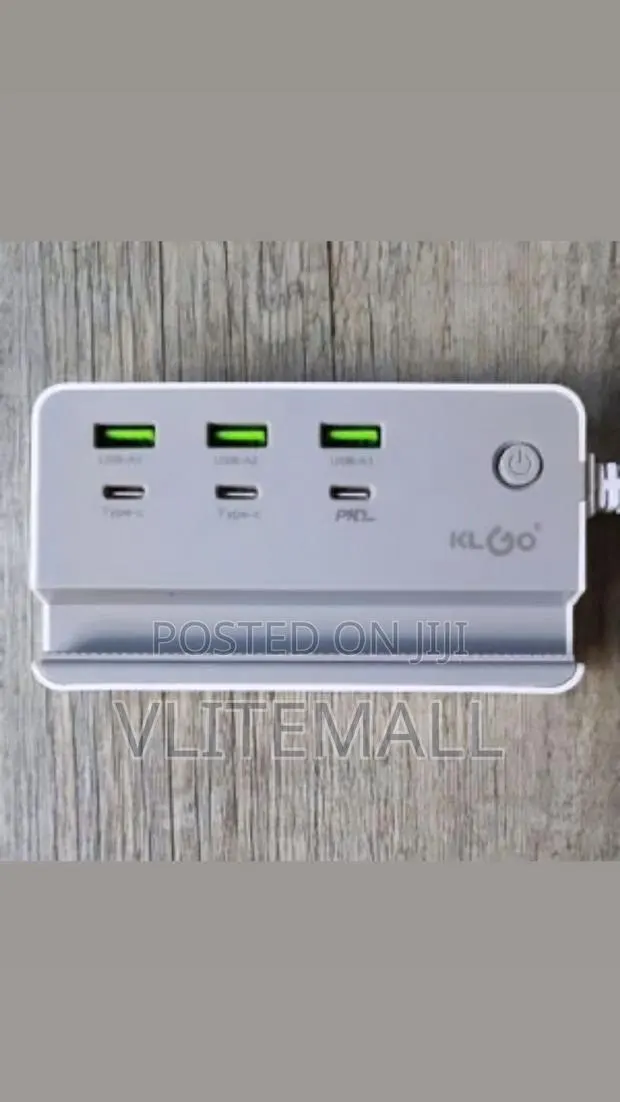 Power Socket With Phone Holder · Photo 1