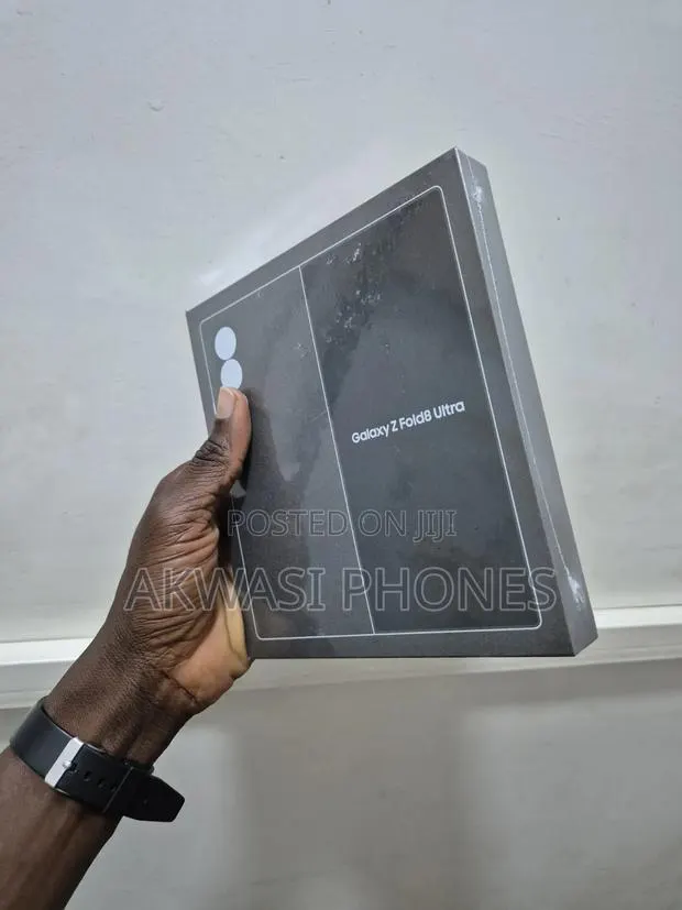 New Samsung Galaxy Z Fold8 Ultra 512 GB Graphite · Photo 1