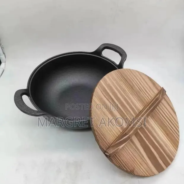 Kitchen Cooking Wok With Wooding Cover · Photo 1