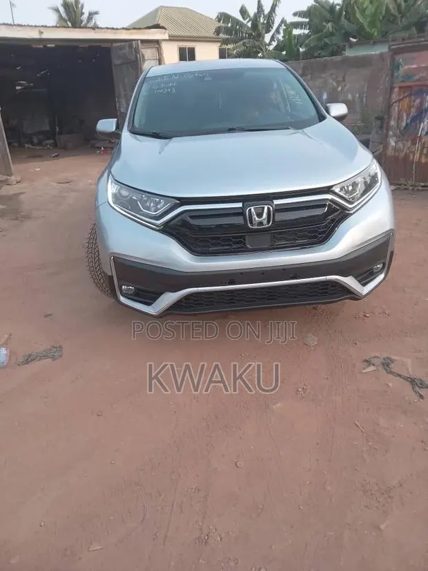 Honda CR-V 2017 Silver · Photo 1