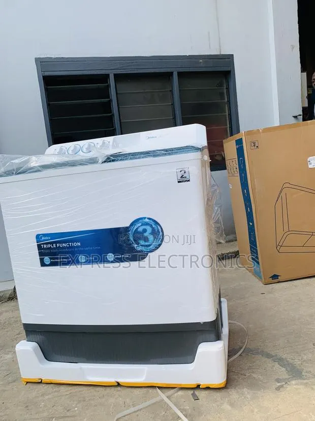 Long Lasting Midea 18 KG Twin Tub Semi Automatic Washing MT100W180/WGH · Photo 1