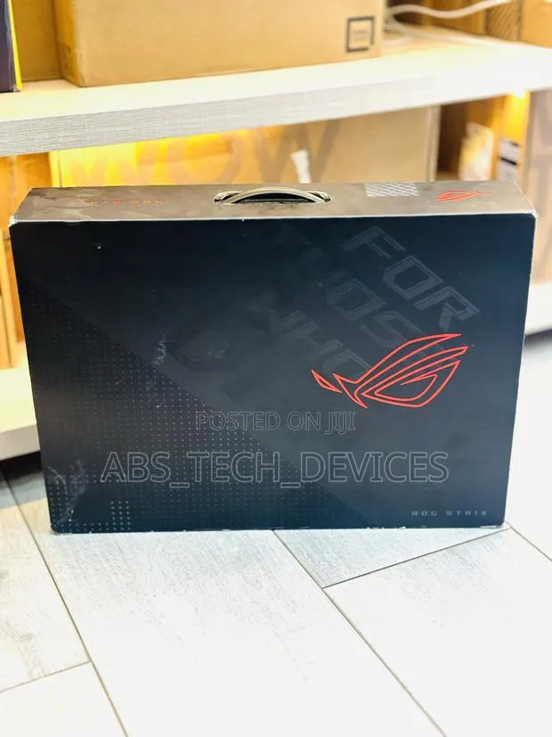 New Laptop Asus ROG Strix G17 16GB AMD Ryzen 9 SSD 1T · Photo 1