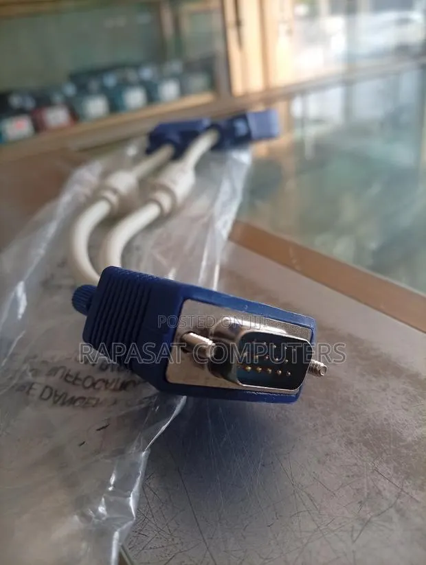 Newly Arrived Vga Y Splitter · Photo 1
