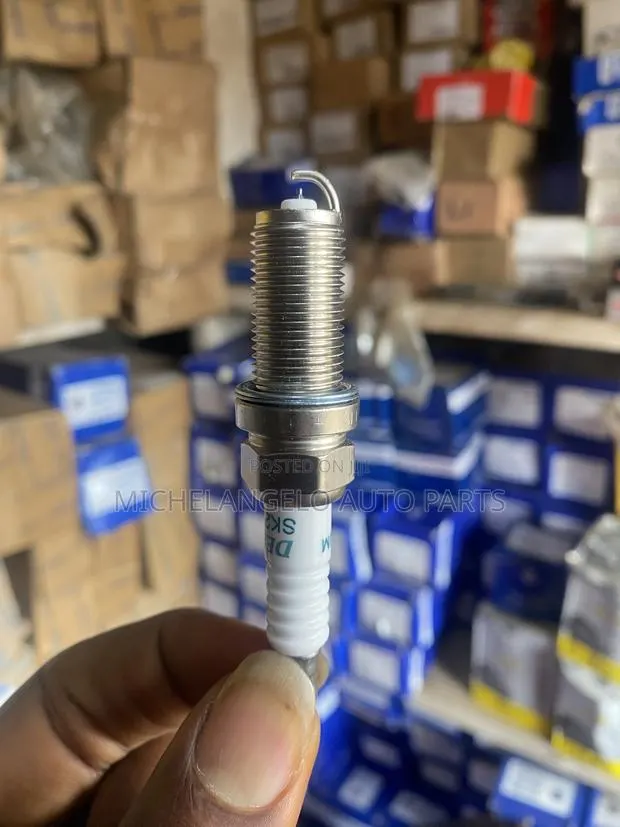 Spark Plugs Toyota Camry 2012 - 2017 · Photo 1