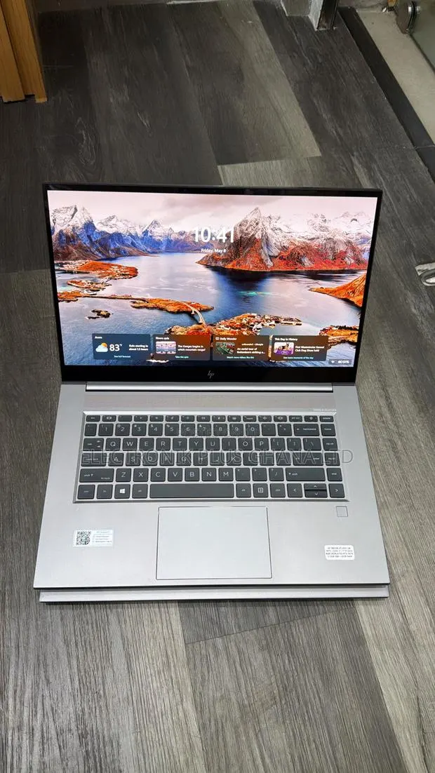 Laptop HP ZBook Studio G8 32GB Intel Core i7 SSD 512GB · Photo 1