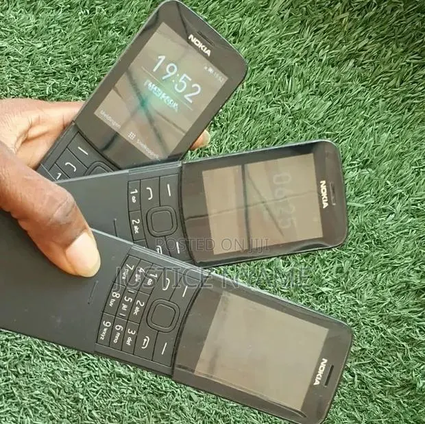 Nokia 8110 Black · Photo 1