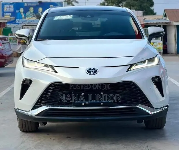 Toyota Venza 2022 White · Photo 1