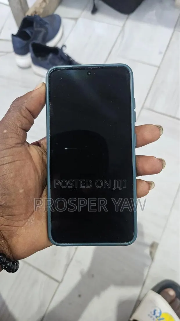 Samsung Galaxy S23 128 GB Green · Photo 1