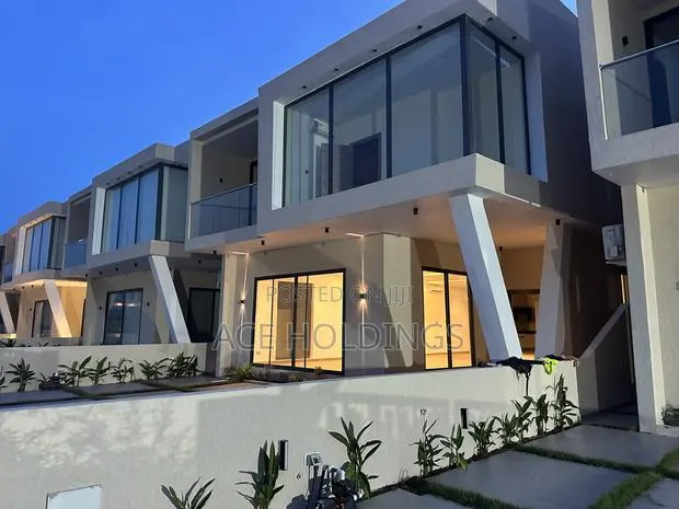4bdrm House in School Junction, Adjiriganor for sale · Photo 1