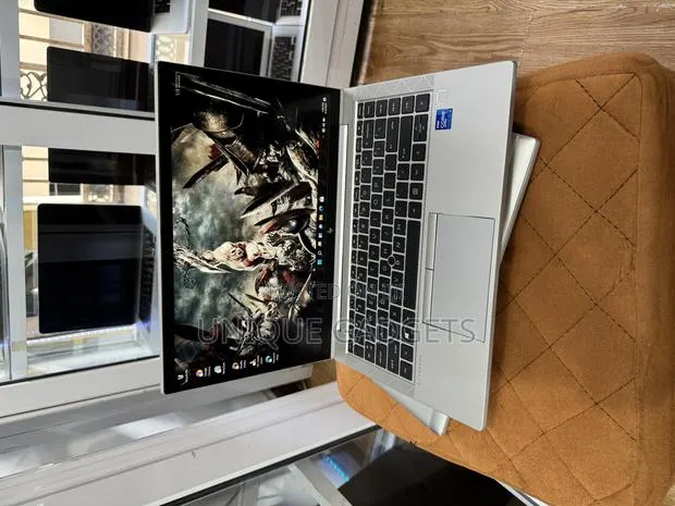 Laptop HP EliteBook 840 G8 16GB Intel Core i7 SSD 256GB · Photo 1