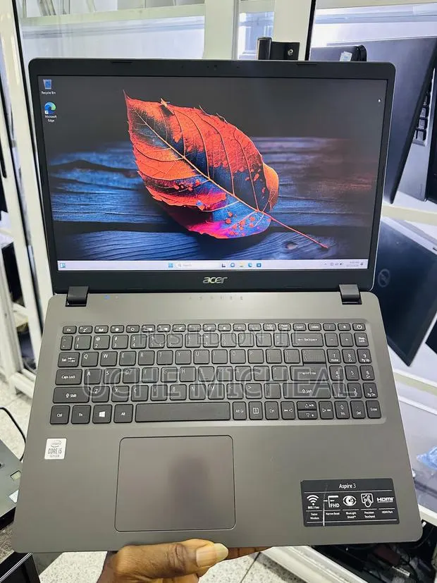 Laptop Acer Aspire 3 8GB Intel Core i5 SSD 256GB · Photo 1