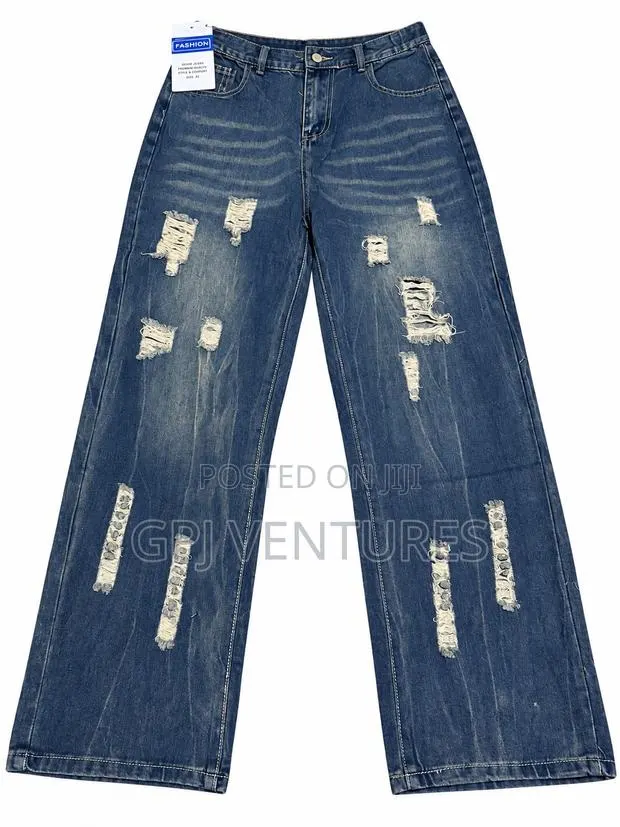 Ladies Jeans Wear · Photo 1