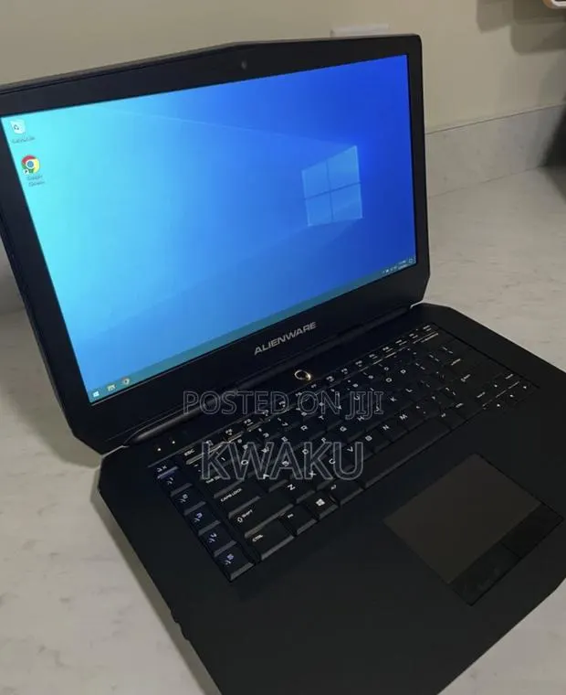 Laptop Alienware 15 R2 16GB Intel Core i7 HDD 1T · Photo 1
