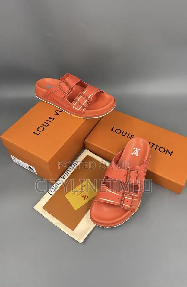 Louis Vuitton Berk · Photo 1