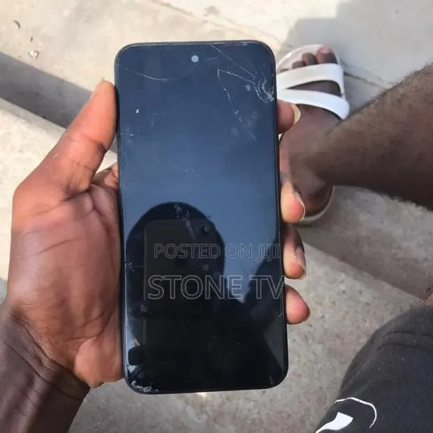 Itel A80 128 GB Black · Photo 1