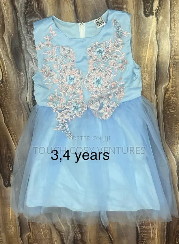Lovely Elegant Princess Wear · Photo 1