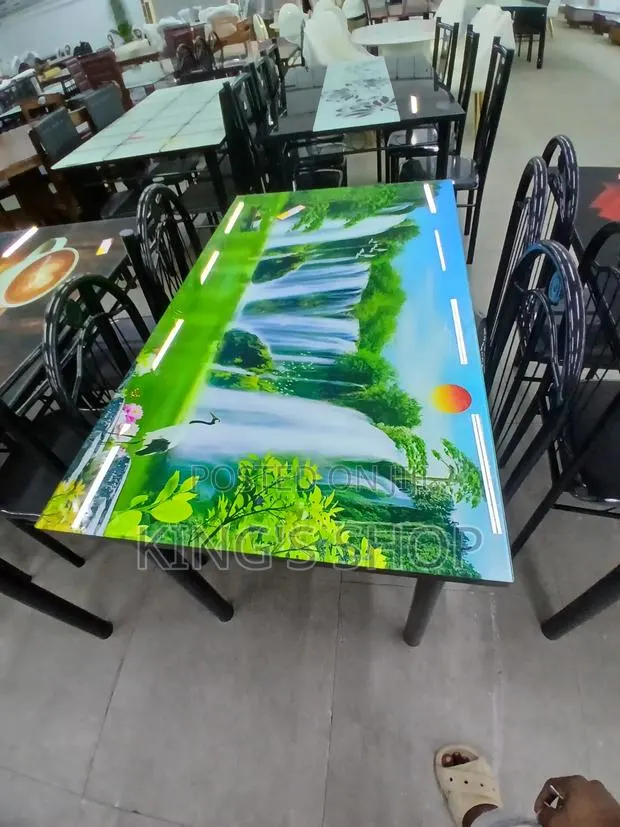 A Glass Dining Set · Photo 1