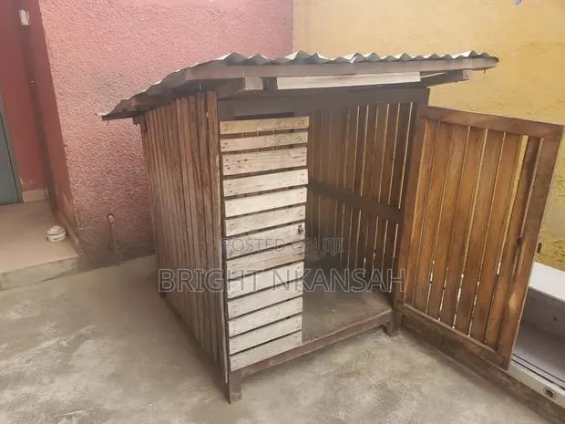 Wooden Cage for Dogs · Photo 2