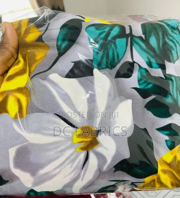 🔥Vintage Crepe Fabric – GH₵30 Per Yard🔥 · Photo 1