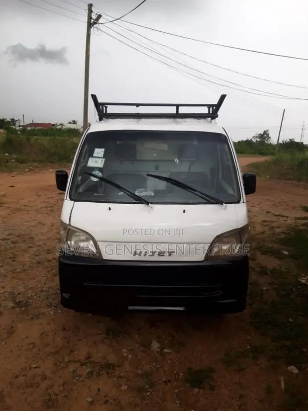 Hijet Mini Truck( Abossey Okai Macho) · Photo 1