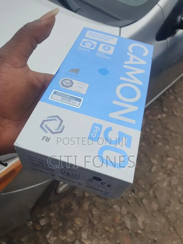 New Tecno Camon 50 Pro 256 GB Blue · Photo 1