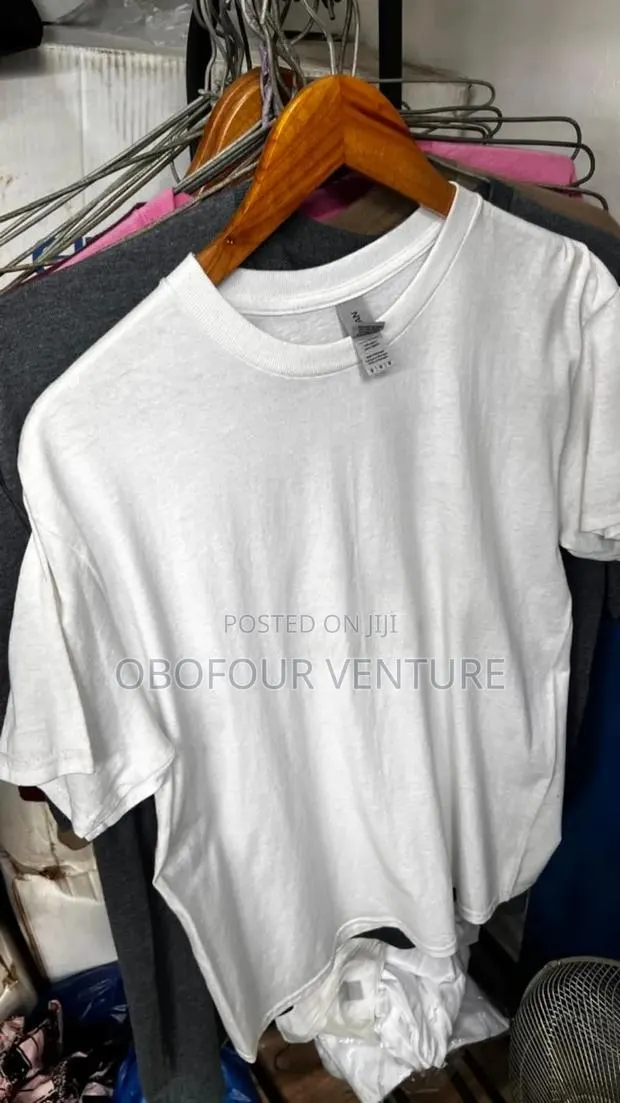 Quality and Affordable Round Neck From Usa 6436 · Photo 1