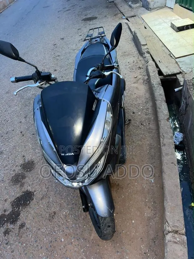 Honda 2015 Gray · Photo 1