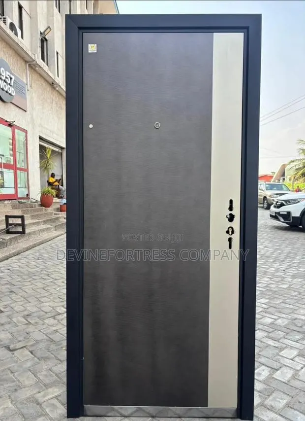 Quality Splendor Smoooth Door Comes in Sizes S Oh and Double · Photo 1