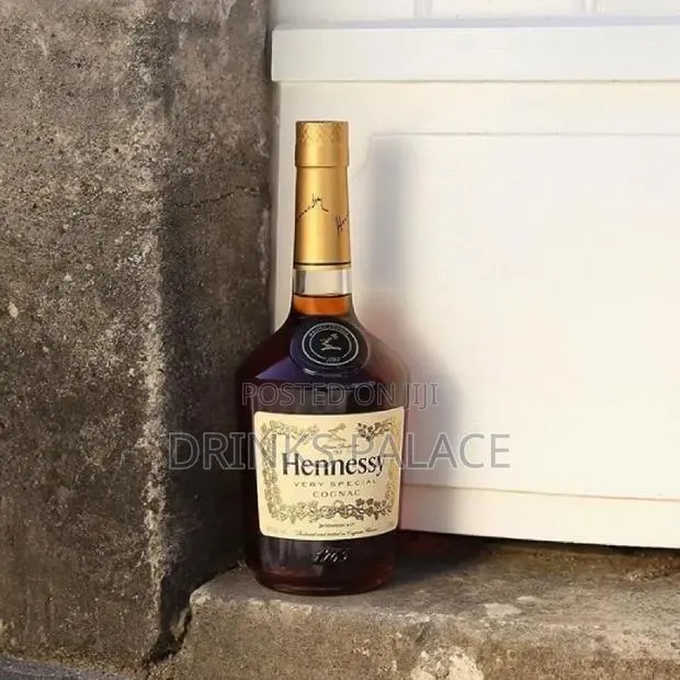 Hennessy vs 70cl · Photo 1