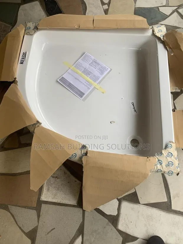 90x90cm Corner Shower Tray – Modern Bathroom Shower Base · Photo 1