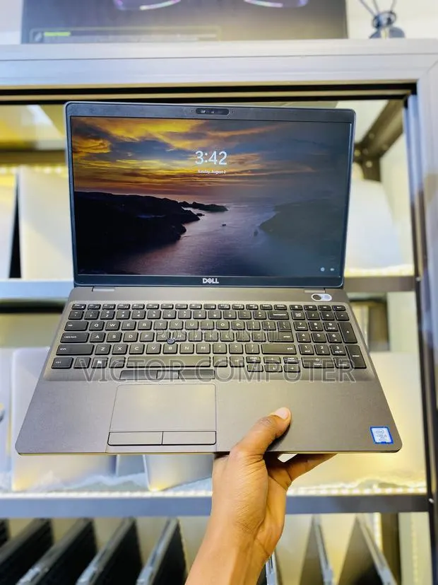 Laptop Dell Latitude 5500 8GB Intel Core i5 SSD 256GB · Photo 1