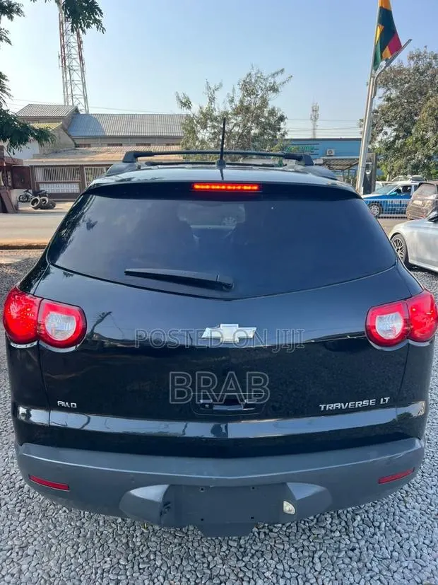 Chevrolet Traverse 2012 Black · Photo 1