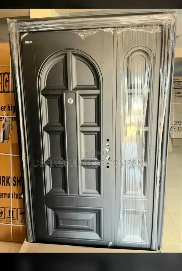 High Quality Black Ced Rough 11⁄2 Door for All Weather Conditions · Photo 1