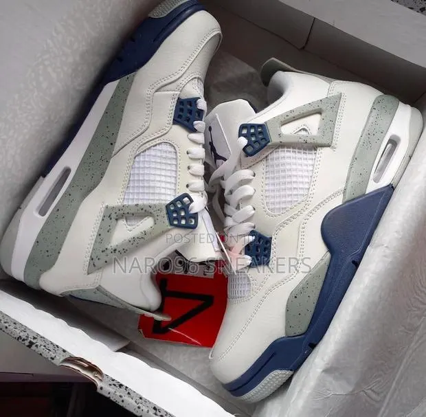 Jordan Retro 4 · Photo 1