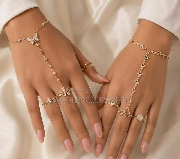 Hand Jewelry · Photo 1